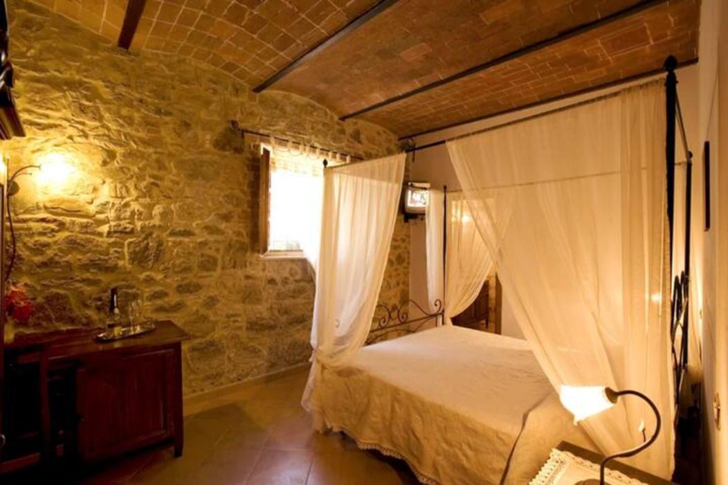 Agriturismo Belagaggio Montefollonico ภายนอก รูปภาพ
